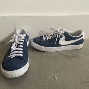 Nike Legacy blue suede